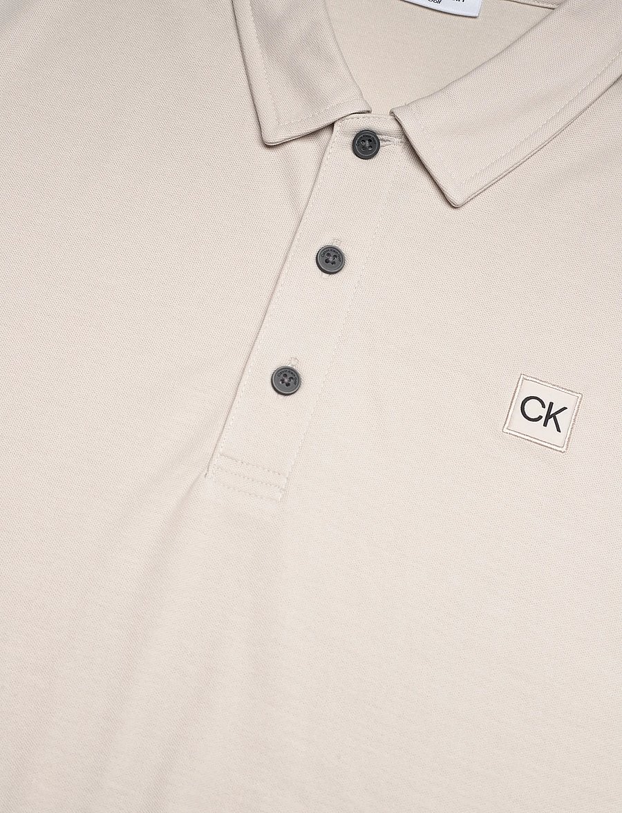 Calvin Klein Golf - JACKSON BADGE POLO - tops & t-shirts - oatmeal - 2
