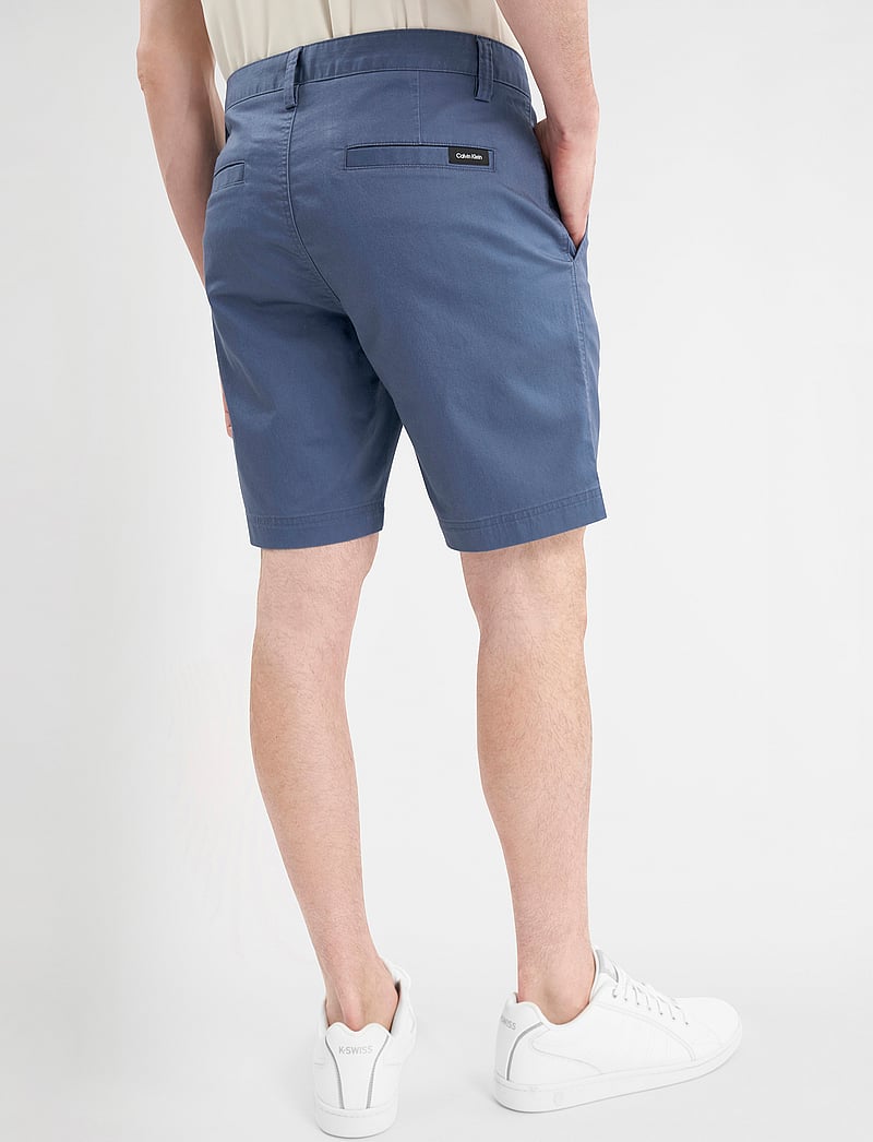 Calvin Klein Golf - WEEKEND CHINO SHORT - lühikesed golfiipüksid - denim - 5