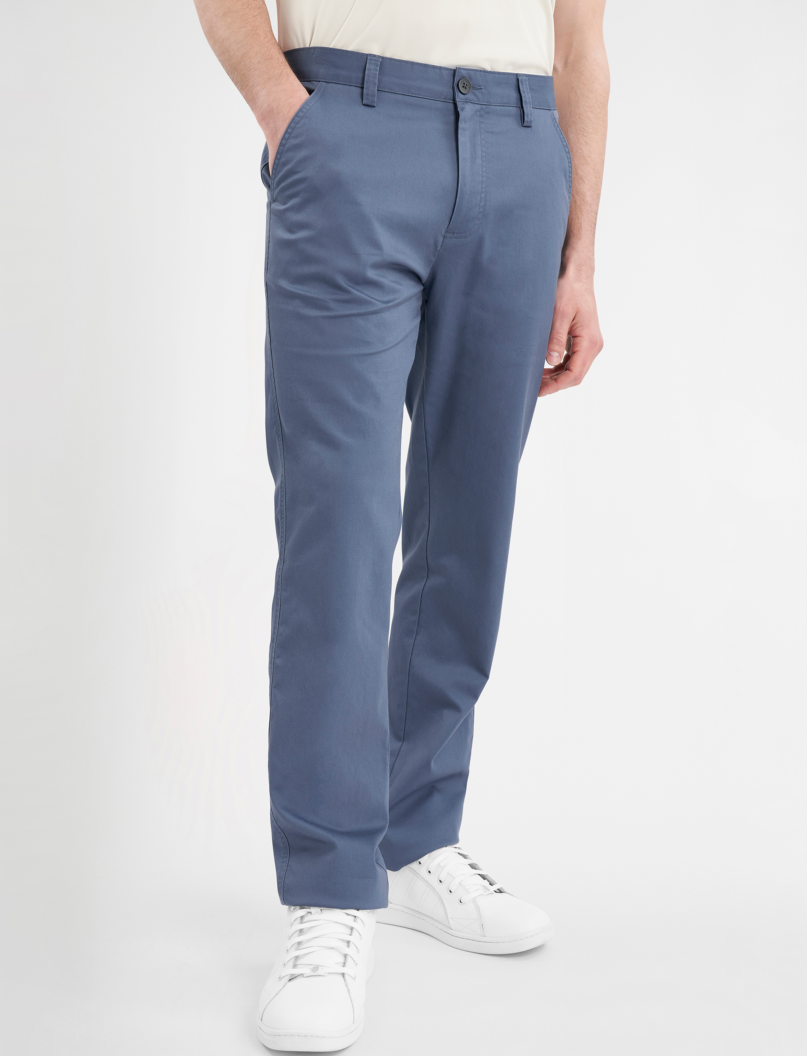 Calvin Klein Golf Weekend Chino Trouser, 42 Regular, Sport Pants, Blau - Männerswear