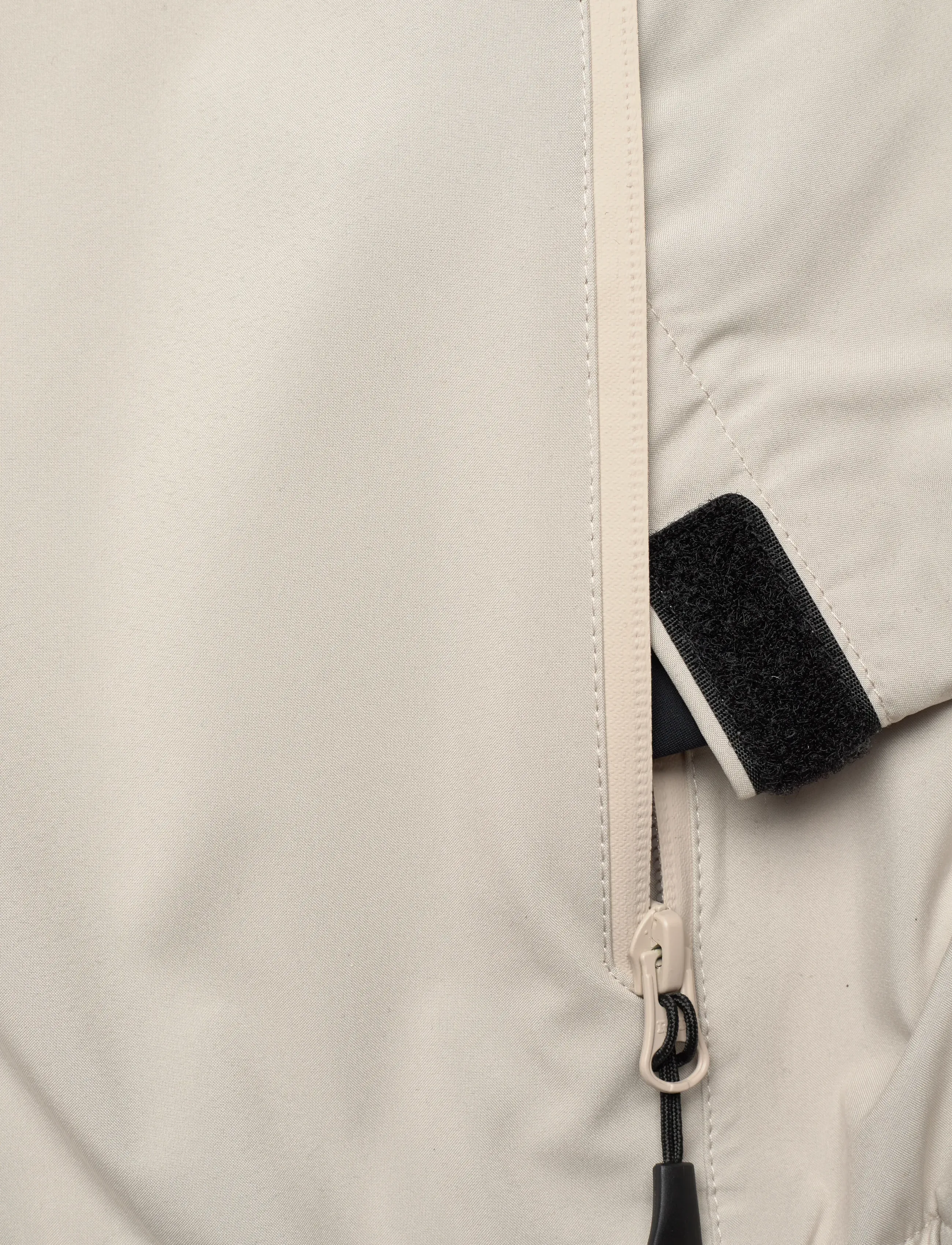 Calvin Klein Golf - FEATHER DRY 15K HOODED WATERPROOF JACKET - golfjakker - sand - 3