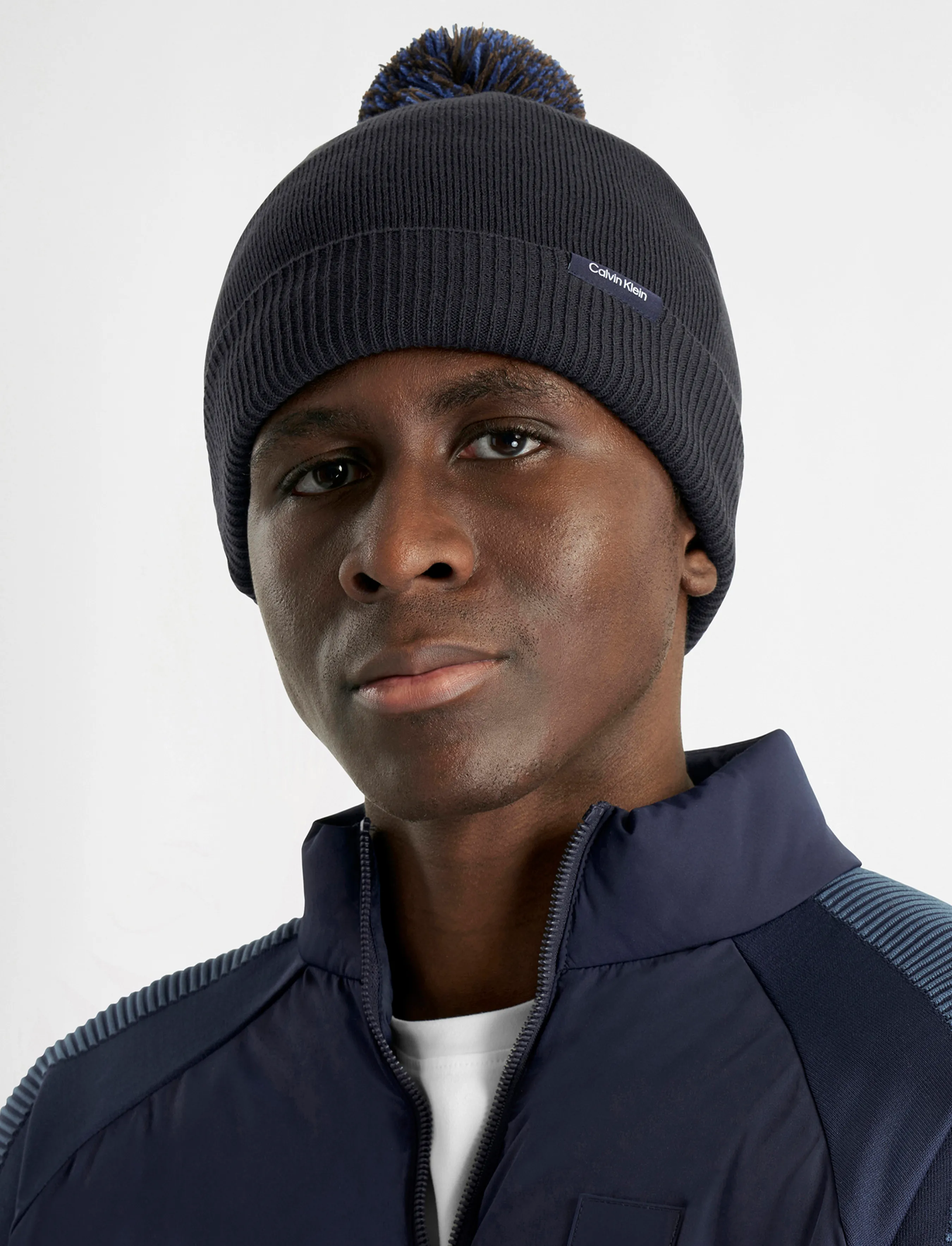 Calvin Klein Golf Linden Bobble Beanie, Herren, Bommelmütze, Marineblau, Gr.ONE SIZE