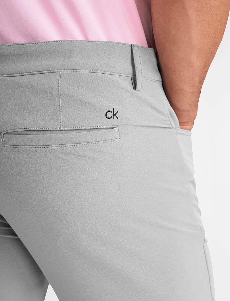 Calvin Klein Golf - GENIUS 4-WAY STRETCH TROUSERS - golf pants - silver - 4