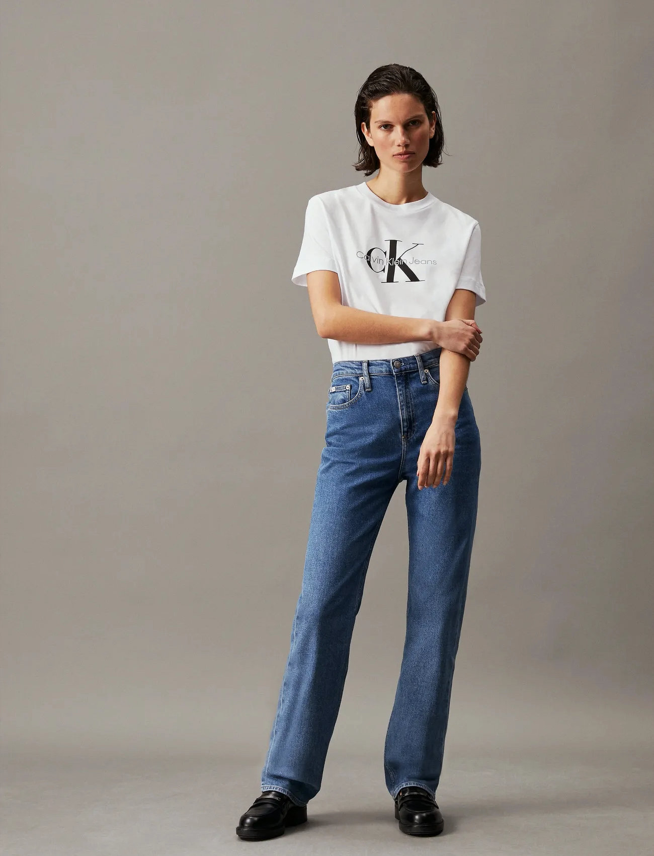 Calvin Klein Jeans Core Monologo Regular Tee t-shirts dam – bild 5