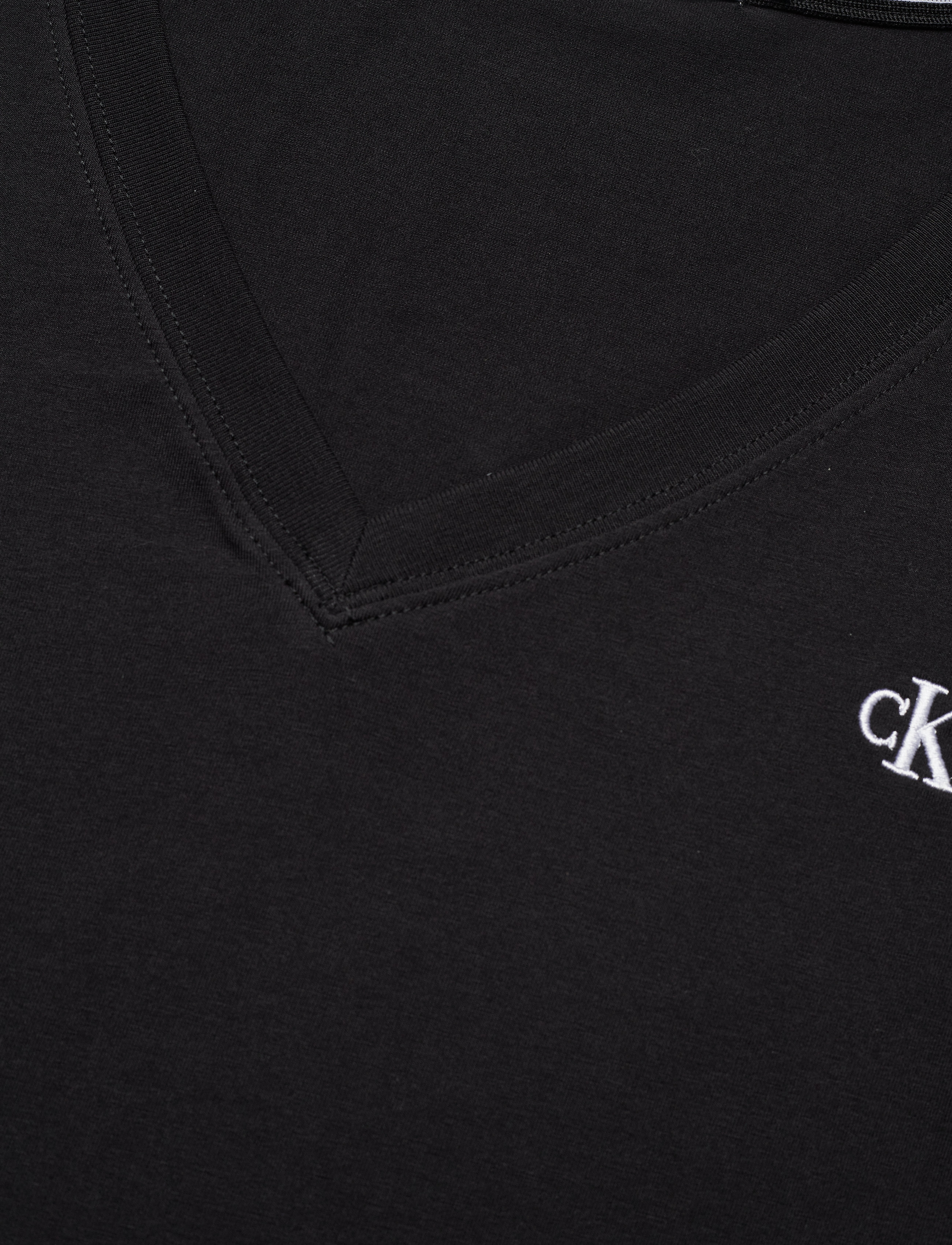 Calvin Klein Jeans - CK EMBROIDERY STRETCH V-NECK - t-särgid - ck black - 5