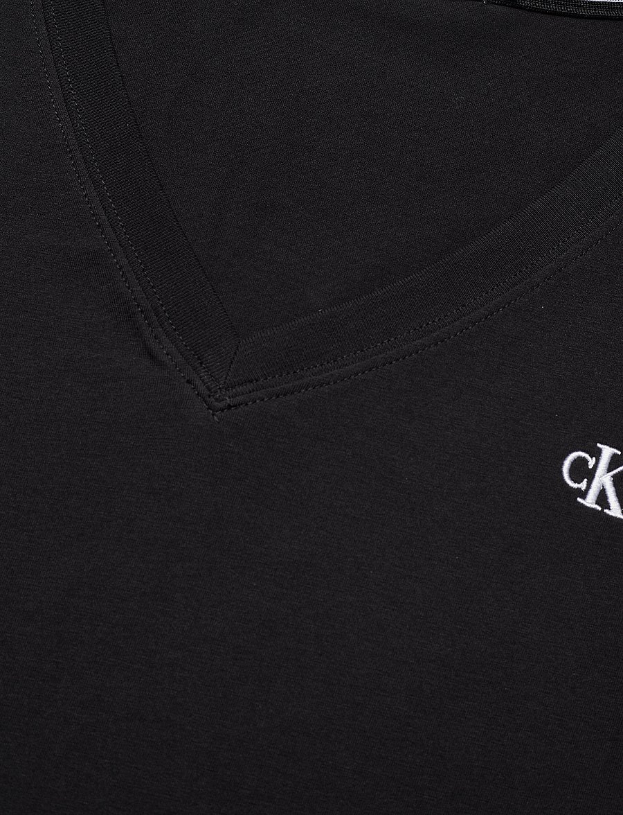 Calvin Klein Jeans - CK EMBROIDERY STRETCH V-NECK - t-shirts - ck black - 5