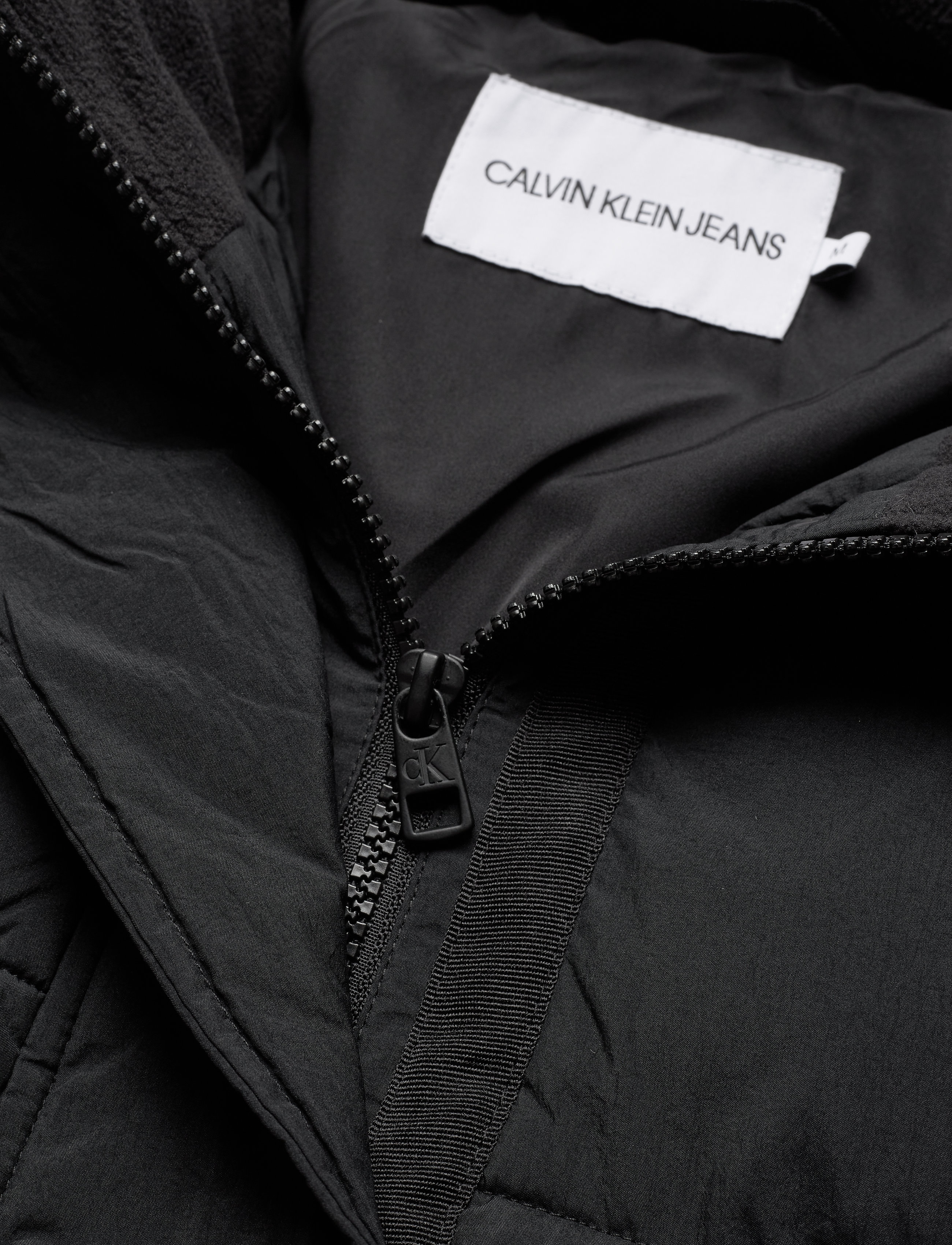 Calvin Klein Jeans - WAISTED LOGO LONG PUFFER - ck black - 3