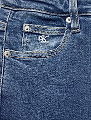 Calvin Klein Jeans - HIGH RISE SKINNY - džinsa bikses ar šaurām starām - denim medium - 2