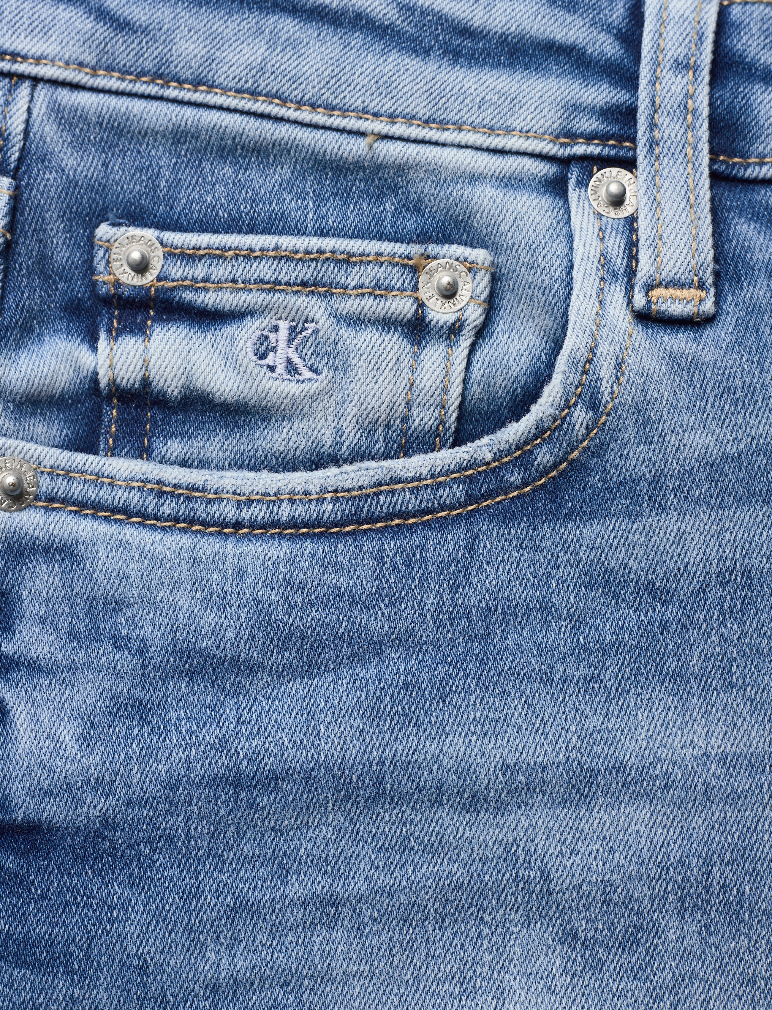 Calvin Klein Jeans - MID RISE SHORT ROLLED - denim dark - 2