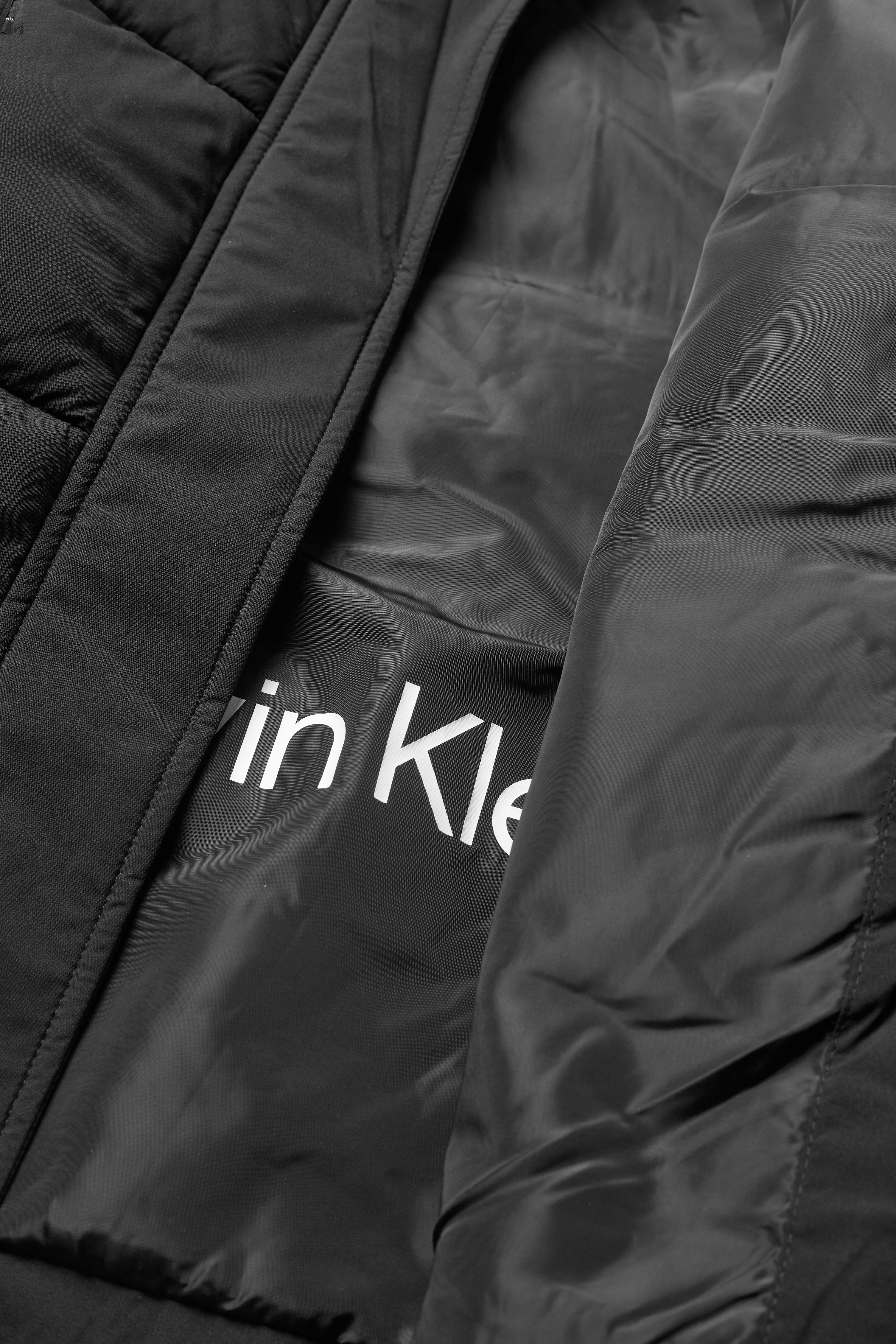 Calvin Klein Jeans - MONOLOGO MW SHORT PUFFER - ck black - 4