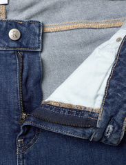 Calvin Klein Jeans - MOM JEAN PLUS - mom stila džinsa bikses - denim medium - 3
