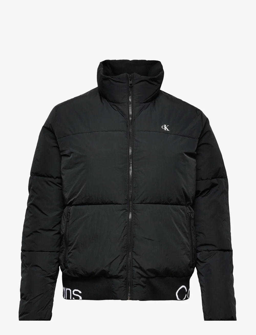 Calvin Klein Jeans Plus Logo Hem Short Puffer 114.95 . Koop Gewatteerde jassen van Calvin Klein Jeans online op Boozt . Snelle levering