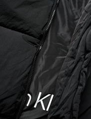 Calvin Klein Jeans - PLUS LOGO HEM SHORT PUFFER - gefütterte jacken - ck black - 6