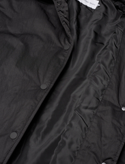 Calvin Klein Jeans - OVERSIZED PADDED COACH JACKET - wyściełane kurtki - ck black - 4