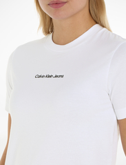 Calvin Klein Jeans - INSTITUTIONAL STRAIGHT TEE - zemākās cenas - bright white - 7