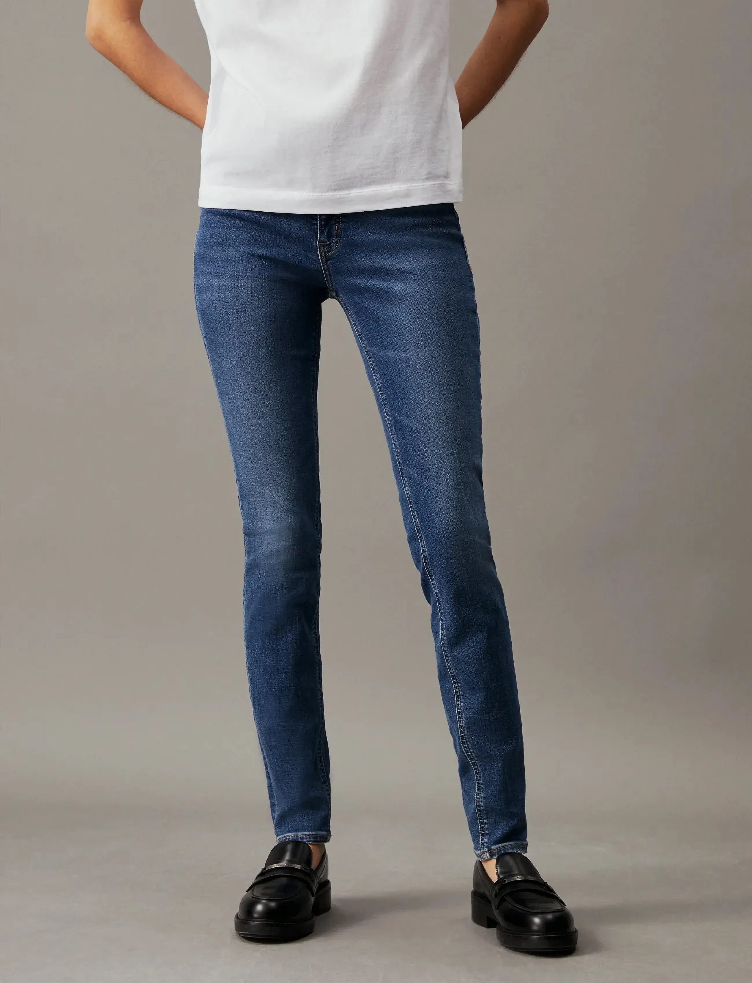 Calvin Klein Jeans MID RISE SKINNY - Transitional Layering - DENIM DARK / blue