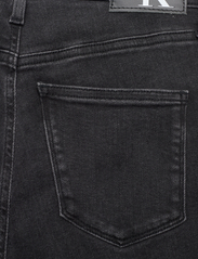 Calvin Klein Jeans - HIGH RISE SKINNY - liibuvad teksad - denim black - 7