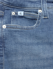 Calvin Klein Jeans - HIGH RISE SUPER SKINNY ANKLE - džinsa bikses ar šaurām starām - denim medium - 2