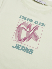 Calvin Klein Jeans - HYPER REAL CK Y2K FITTED TEE - t-shirts - canary green - 2