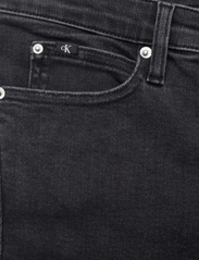 Calvin Klein Jeans - MID RISE SKINNY - džinsa bikses ar šaurām starām - denim black - 5
