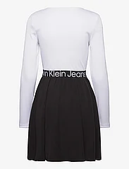Calvin Klein Jeans - LOGO ELASTIC LONG SLEEVE DRESS - midikjoler - bright white / ck black - 1