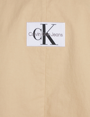 Calvin Klein Jeans - BELTED TRENCH COAT - wiosenne kurtki - warm sand - 5