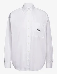 Calvin Klein Jeans - WOVEN LABEL RELAXED SHIRT - krekli ar garām piedurknēm - bright white - 0
