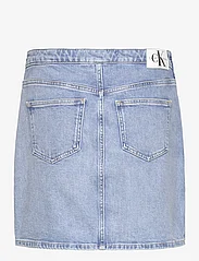 Calvin Klein Jeans - BUCKLE WRAP A-LINE DENIM SKIRT - odzież imprezowa w cenach outletowych - denim light - 1