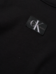 Calvin Klein Jeans - WOVEN LABEL RIB REGULAR TEE - mažiausios kainos - ck black - 1