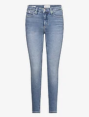 Calvin Klein Jeans - MID RISE SKINNY - džinsa bikses ar šaurām starām - denim medium - 0