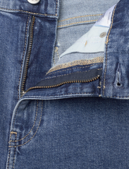 Calvin Klein Jeans - HIGH RISE STRAIGHT - džinsa bikses ar taisnām starām - denim medium - 3