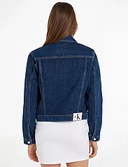 Calvin Klein Jeans - CROPPED 90s DENIM JACKET - spring jackets - denim dark - 2