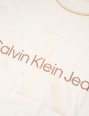 Calvin Klein Jeans - HERO MONOLOGO BOYFRIEND TEE - t-shirty - ivory - 2