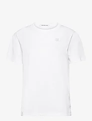 Calvin Klein Jeans - CK EMBRO BADGE REGULAR TEE - t-shirts - bright white - 0