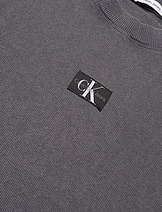 Calvin Klein Jeans - WASHED RIB LABEL BOYFRIEND TEE - marškinėliai - washed black - 2