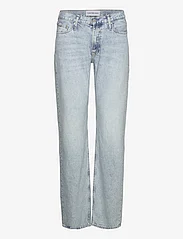 Calvin Klein Jeans - LOW RISE STRAIGHT - tiesaus kirpimo džinsai - denim light - 0