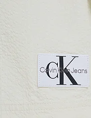 Calvin Klein Jeans - BACK DETAIL SEERSUCKER SHIRT - lühikeste varrukatega särgid - icicle - 5