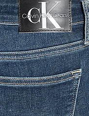 Calvin Klein Jeans - MID RISE SKINNY - džinsa bikses ar šaurām starām - denim dark - 5