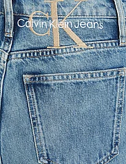 Calvin Klein Jeans - MOM JEAN - mom jeans - denim medium - 5