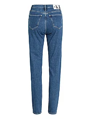 Calvin Klein Jeans - AUTHENTIC SLIM STRAIGHT - džinsa bikses ar tievām starām - denim medium - 4
