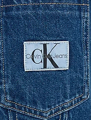 Calvin Klein Jeans - SLEEVELESS LEAN DENIM SHIRT - palaidinukės be rankovių - denim medium - 5
