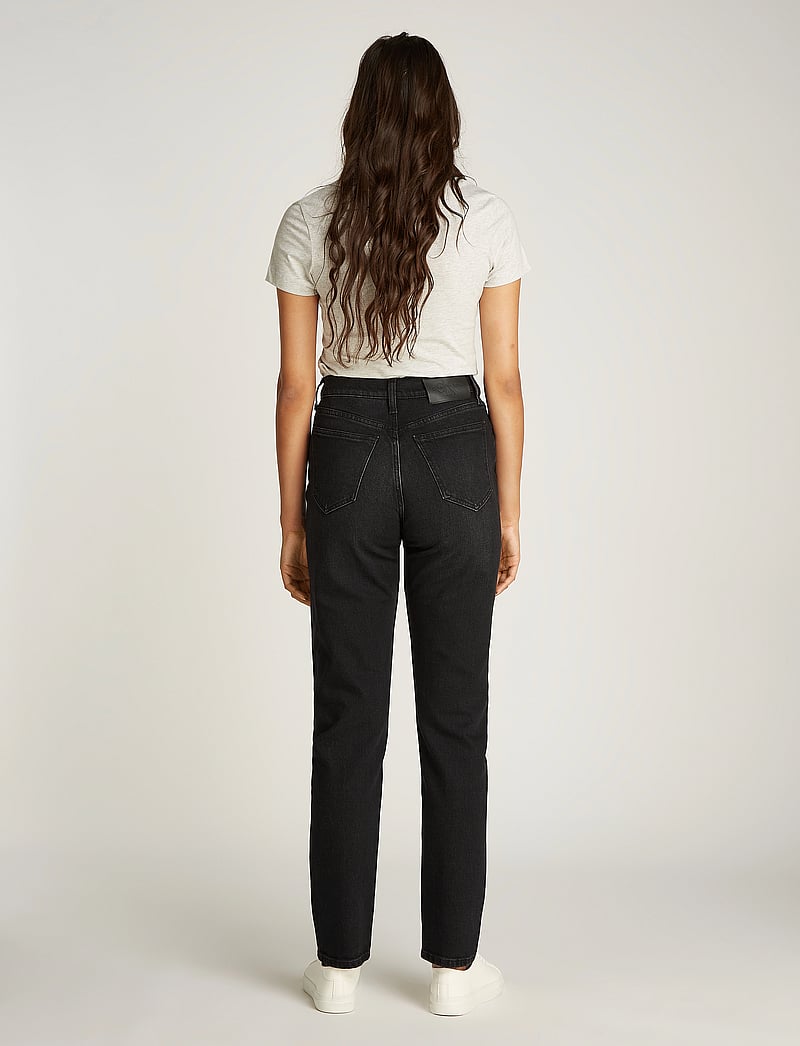 Calvin Klein Jeans - AUTHENTIC SLIM STRAIGHT - slim fit jeans - denim black - 3