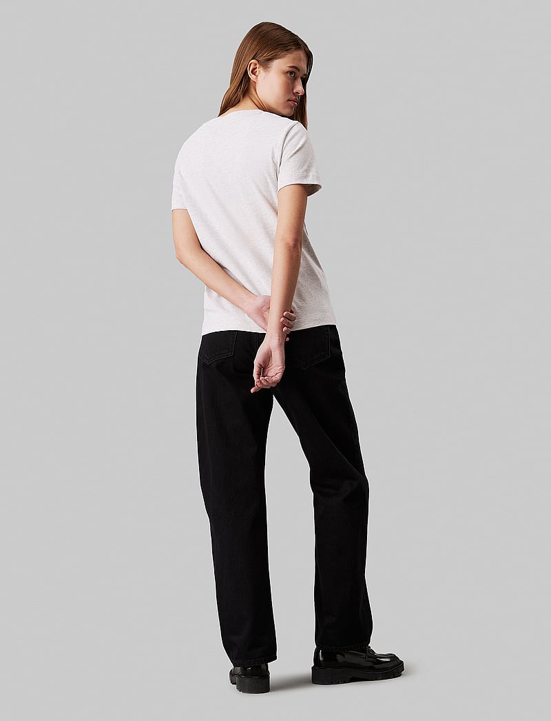Calvin Klein Jeans - CHENILLE MONOLOGO REGULAR TEE - t-shirts - ivory grey heather - 0