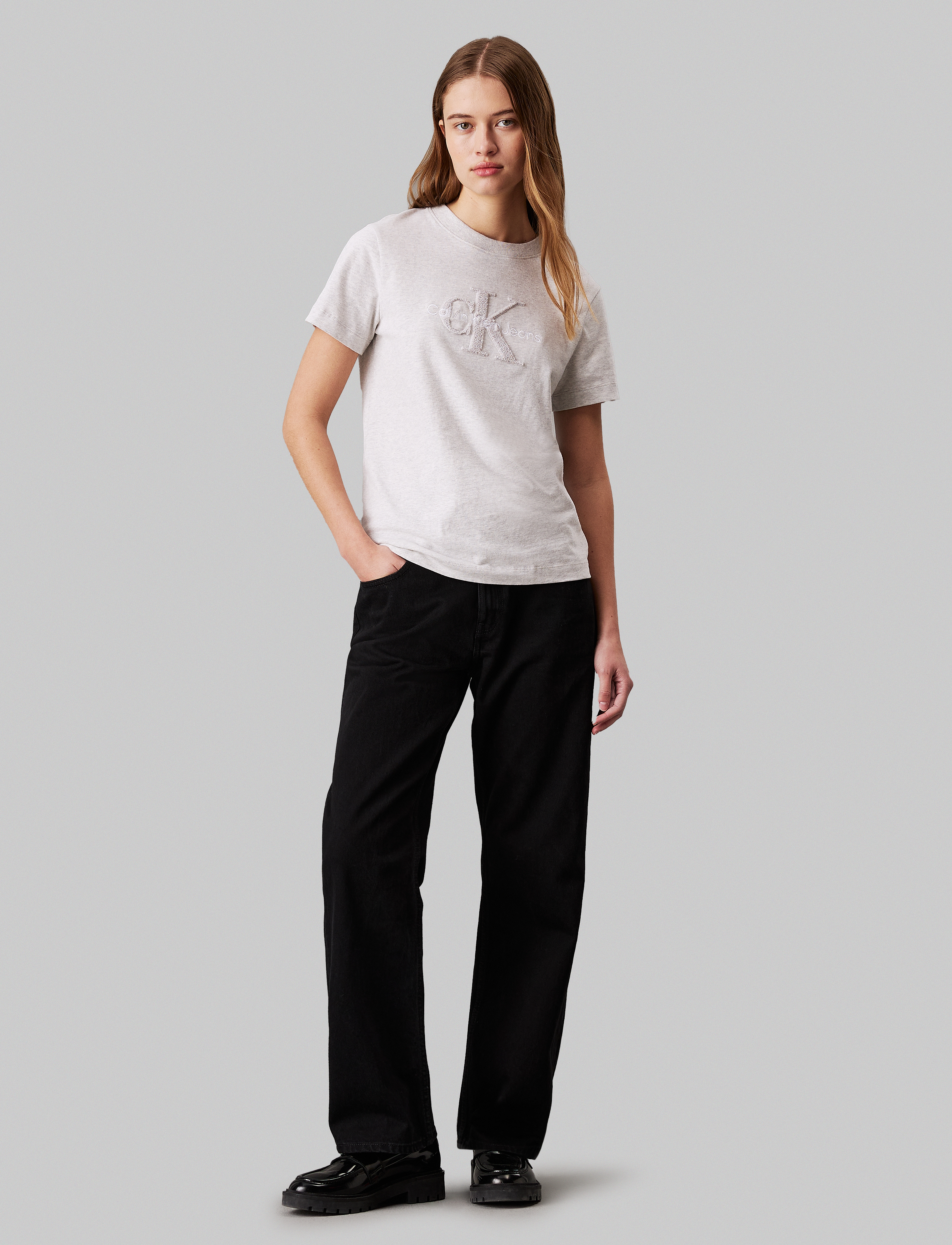 Calvin Klein Jeans - CHENILLE MONOLOGO REGULAR TEE - ivory grey heather - 4