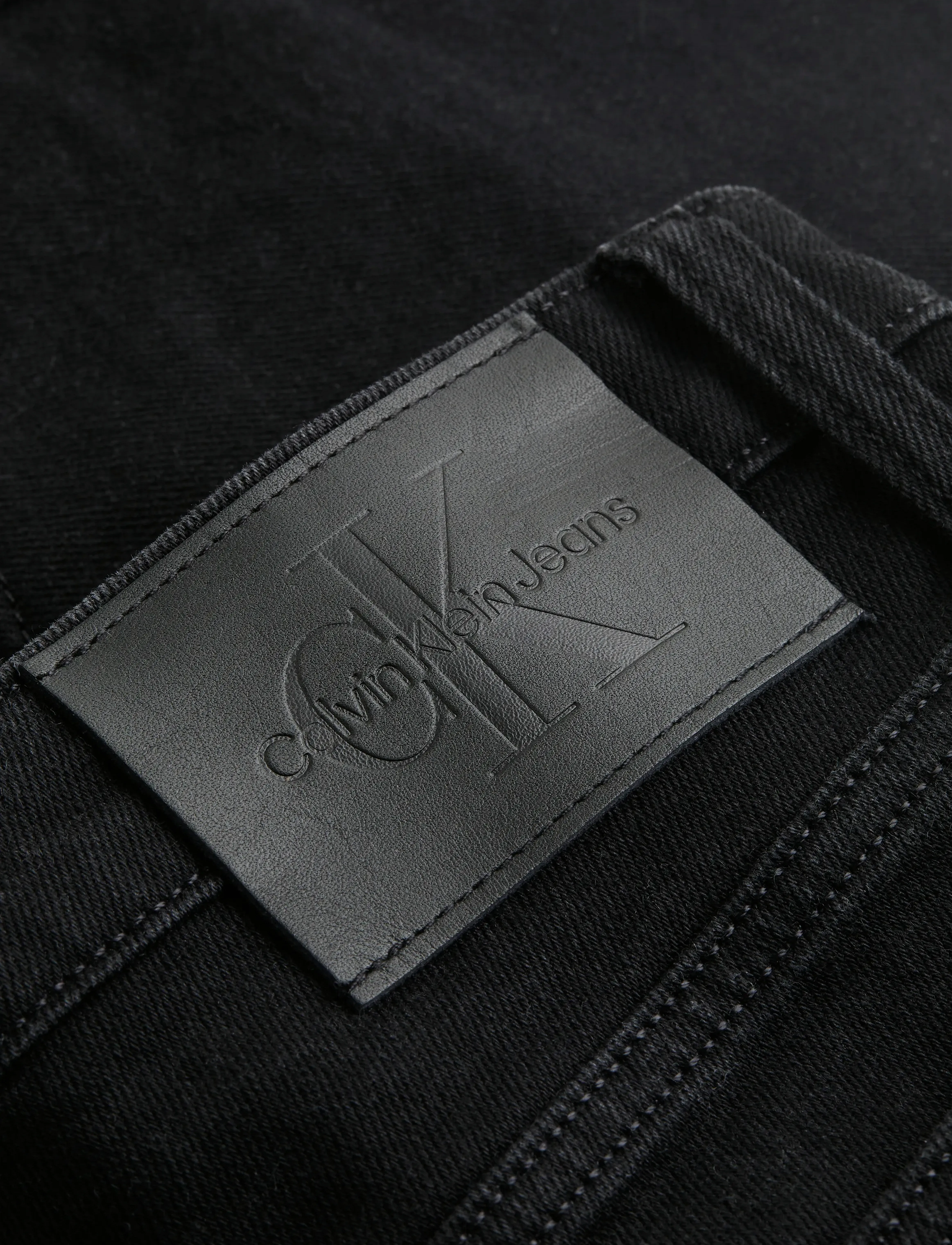 Calvin Klein Jeans - MOM SHORT - jorts - denim black - 2