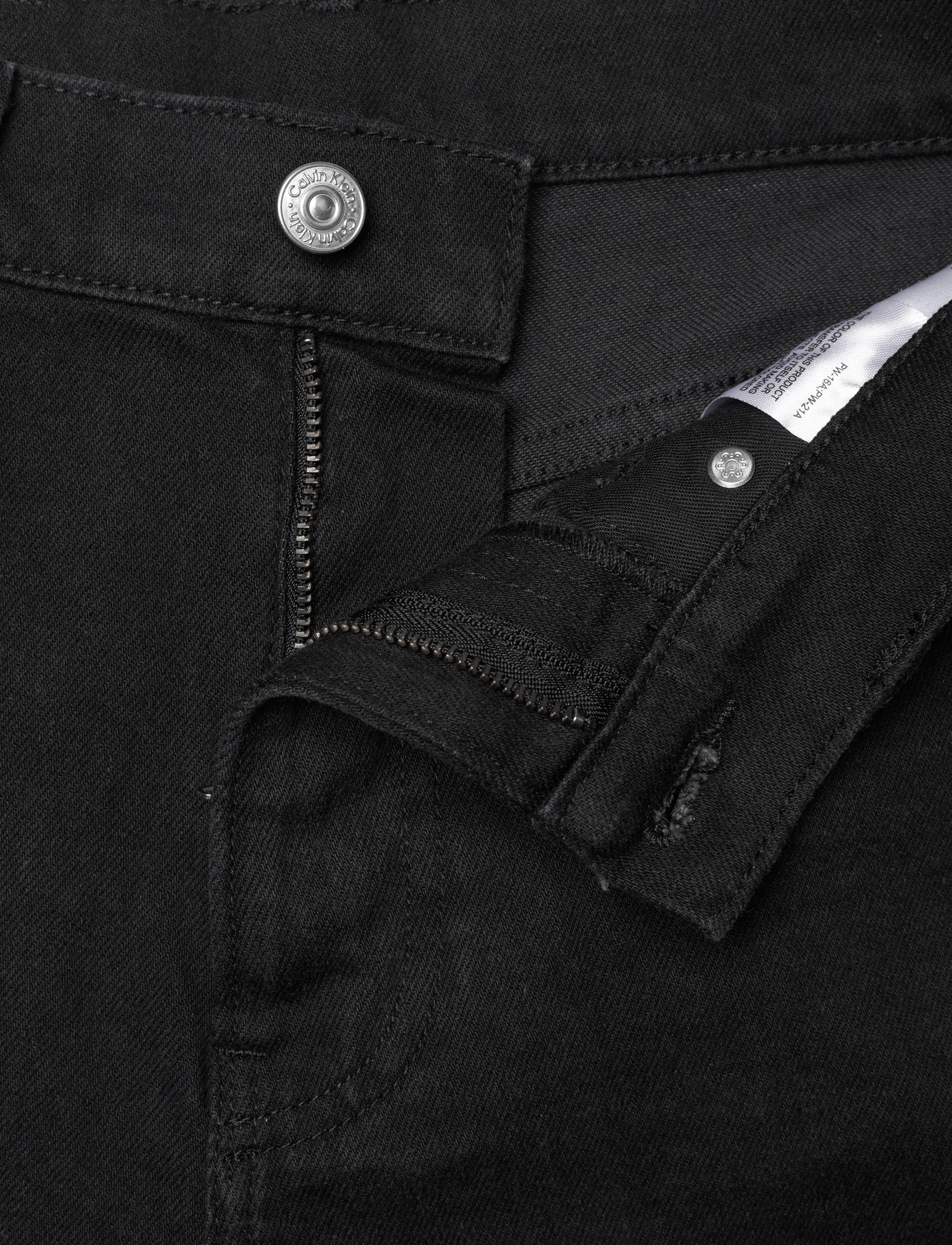 Calvin Klein Jeans - MOM SHORT - jorts - denim black - 4