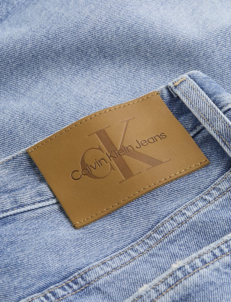 Calvin Klein Jeans - RELAXED BERMUDA SHORT - jorts - denim light - 3