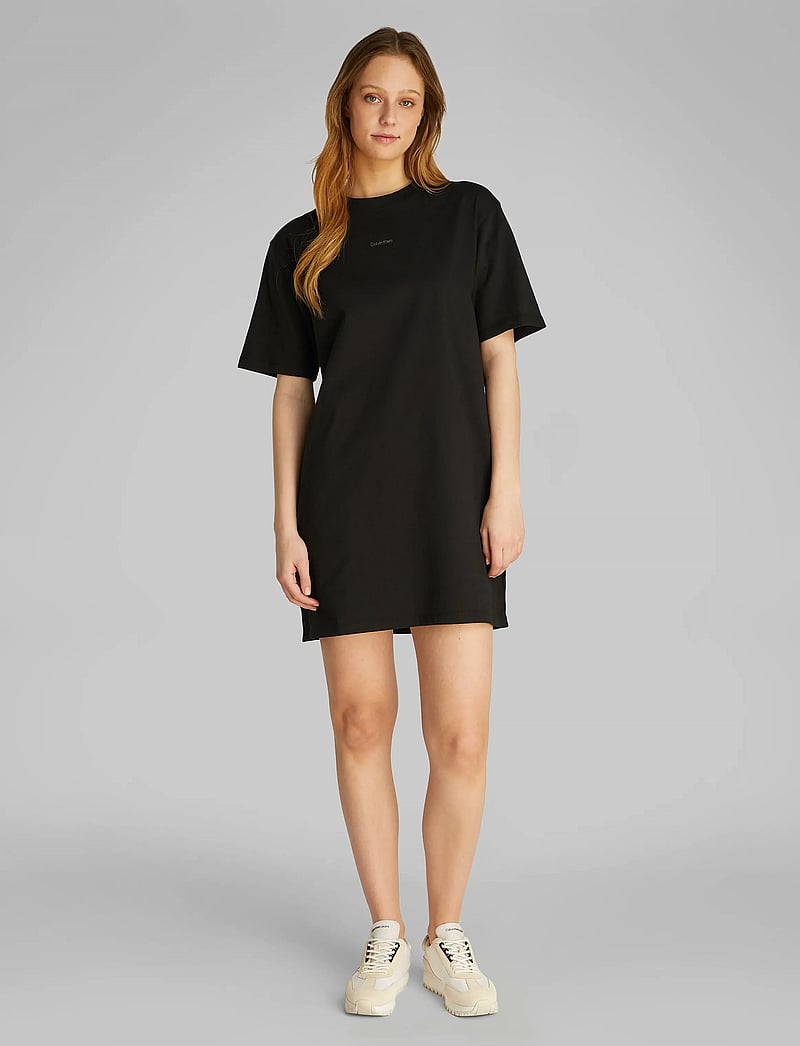 Calvin Klein Jeans - PLACED INST TEE DRESS - t-shirt-kleider - ck black - 3