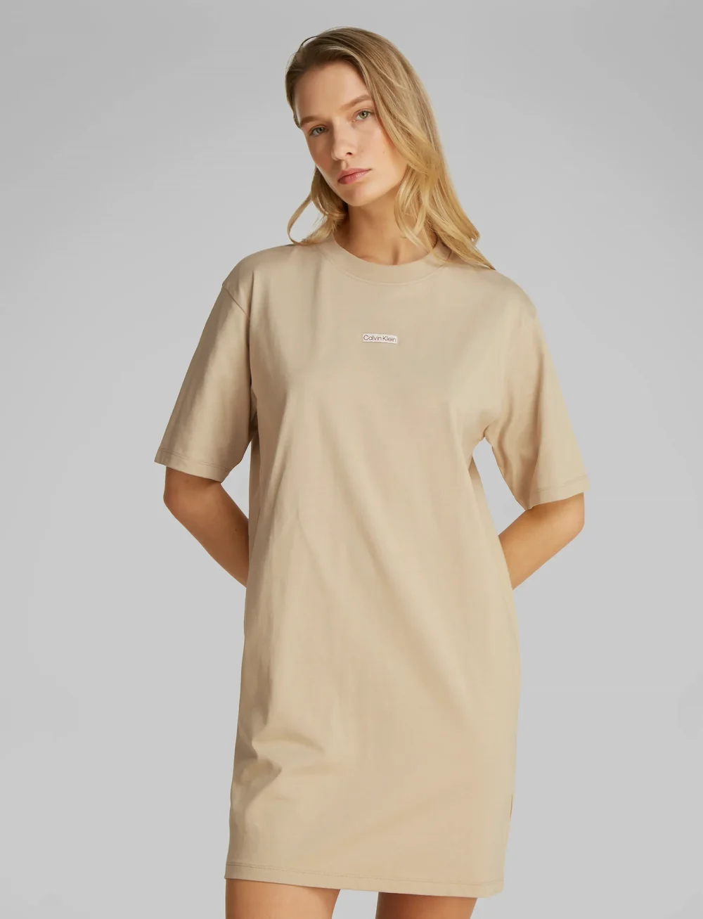 Calvin Klein Jeans - PLACED INST TEE DRESS - t-shirtklänningar - white pepper - 0