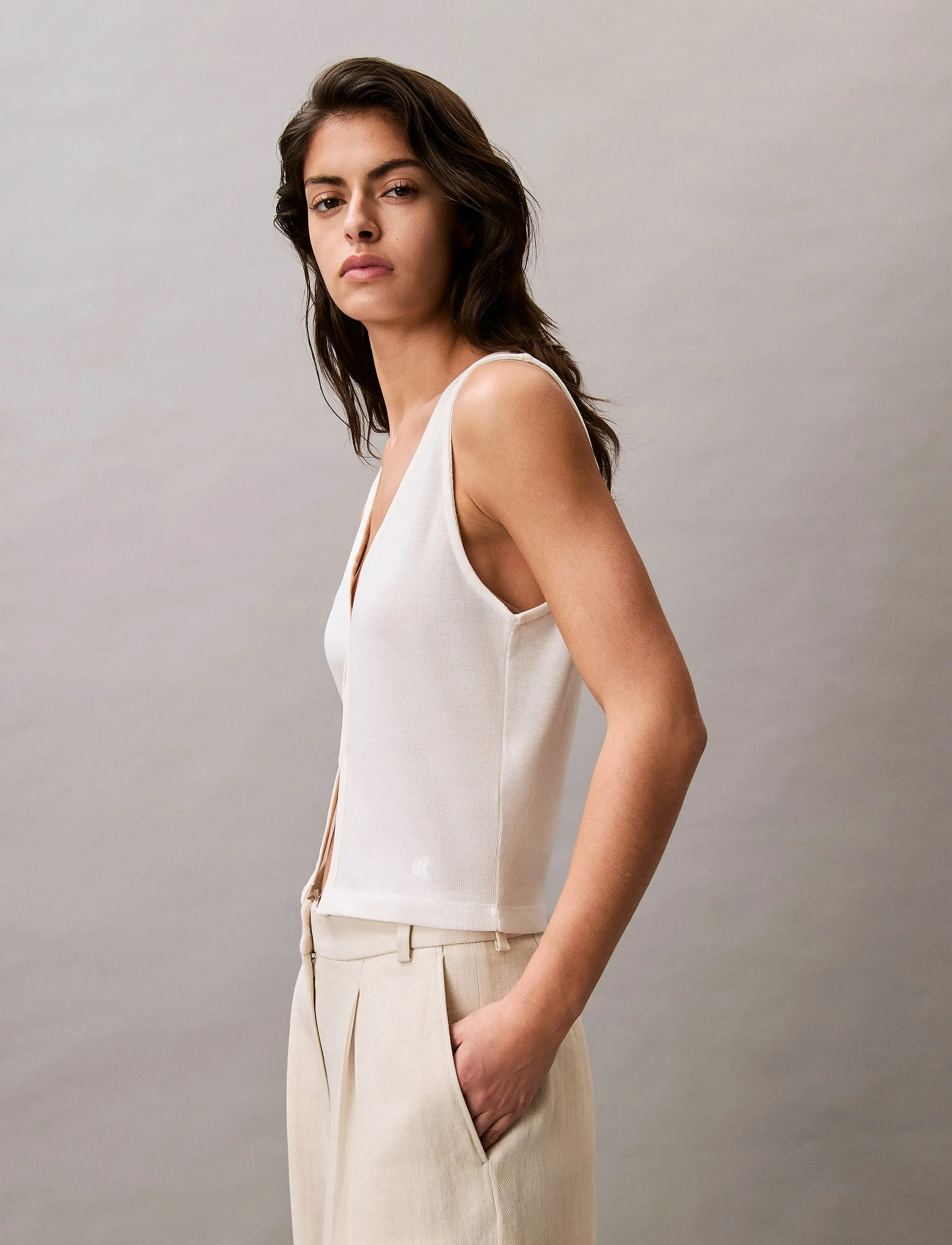 Calvin Klein Jeans - SOFT TOUCH SLEEVELESS CARDIGAN - sleeveless tops - tofu - 3