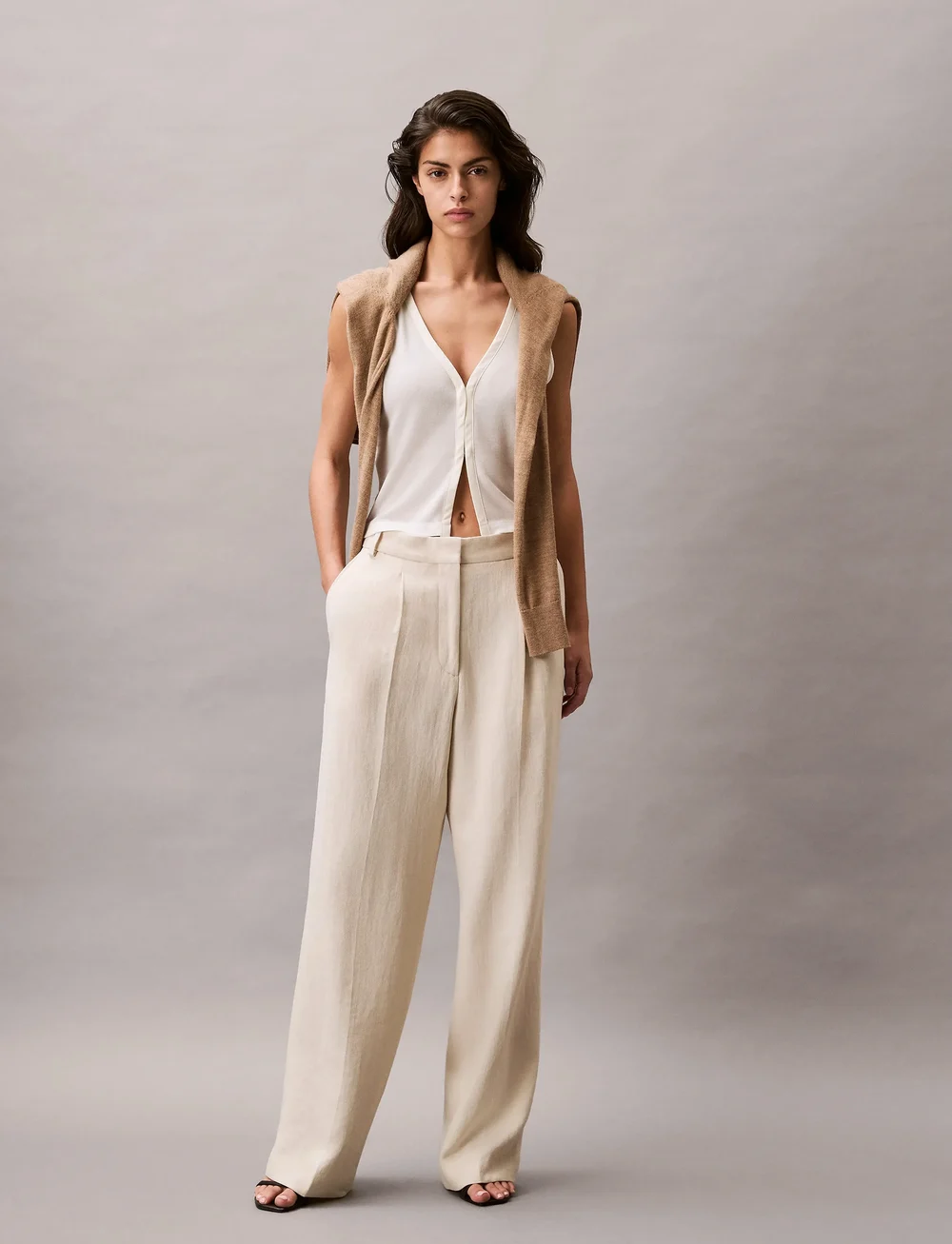 Calvin Klein Jeans - SOFT TOUCH SLEEVELESS CARDIGAN - Ärmellose tops - tofu - 4